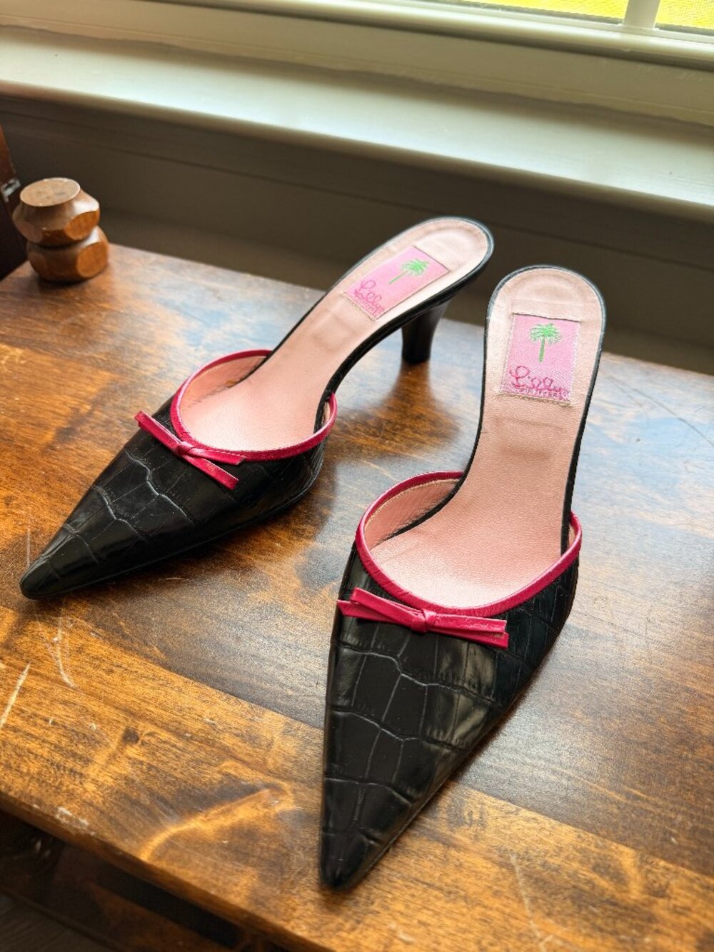 Lilly Pulitzer Black Croc Kitten Heel Mules Pink Bow Sz 8